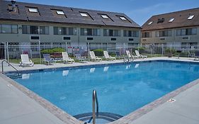 Admiralty Inn And Suites Falmouth Ma